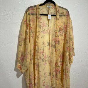 American Eagle Outfitters  I  Yellow Floral Lightweight CoverUp/Cardigan